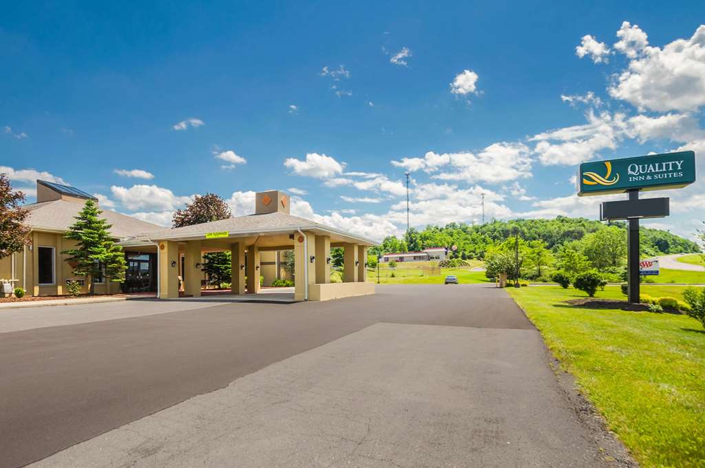 Quality Inn & Suites Frostburg Cumberland - photo 2