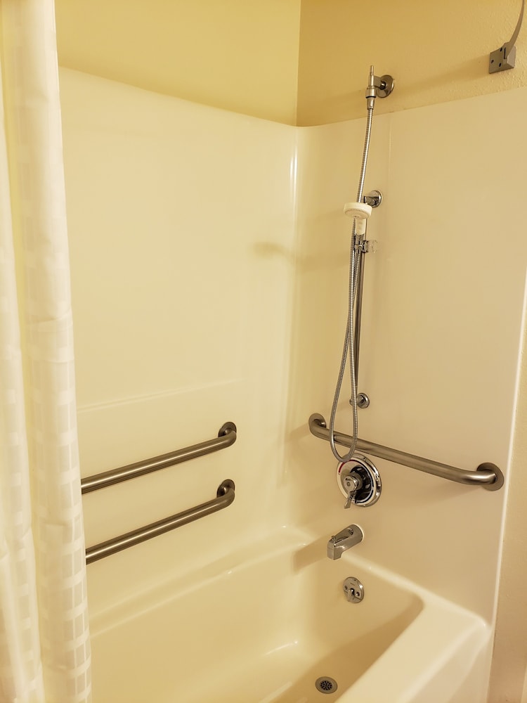 Cobblestone Inn & Suites Merrill - photo 26