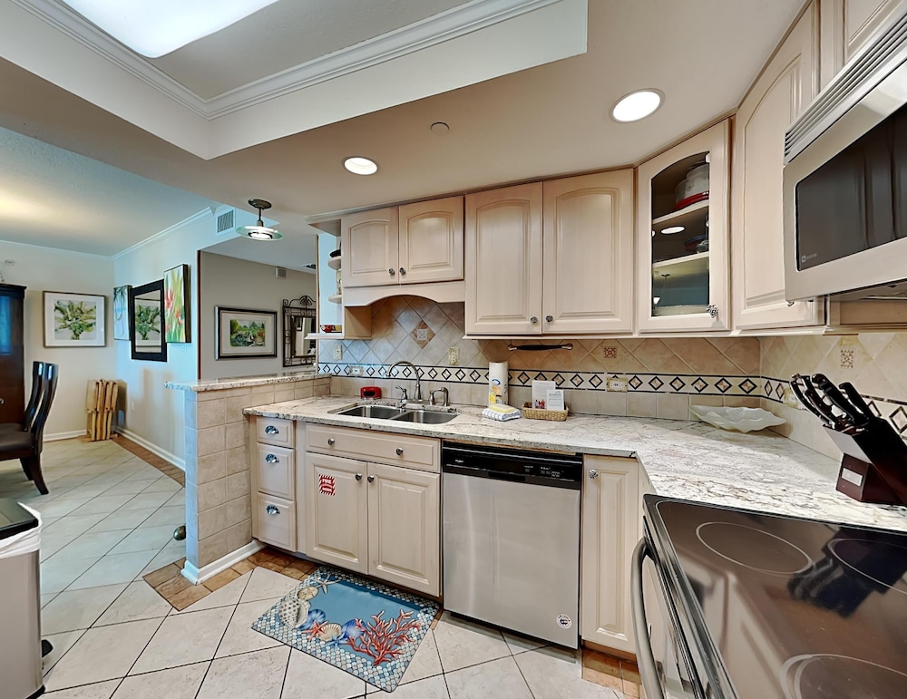 Perdido Towers East by Meyer Vacation Rentals - photo 10