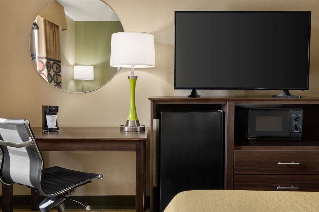 Super 8 by Wyndham Sikeston Miner Area - photo 16