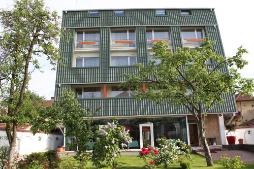 Hotel Jasmine - last minute hotel in Brasov