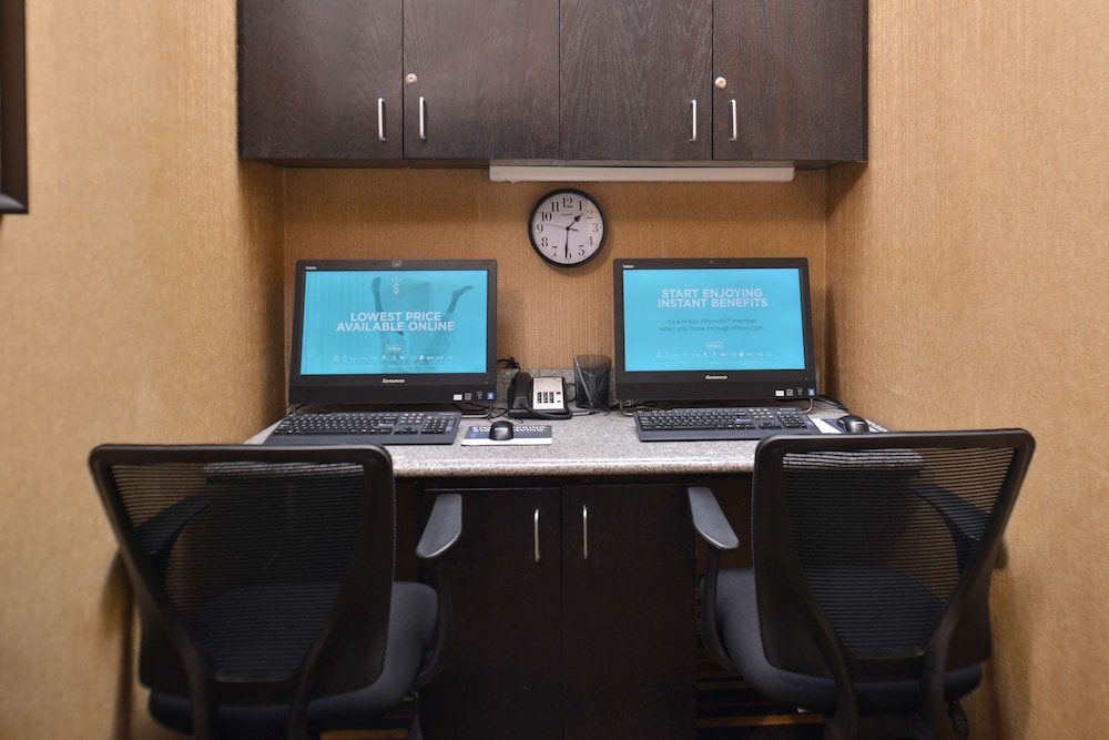Hampton Inn Van Horn - photo 32