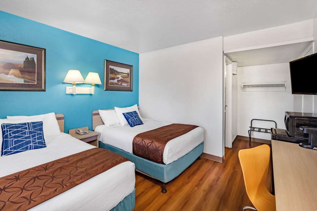 Travelodge by Wyndham Miles City - photo 10