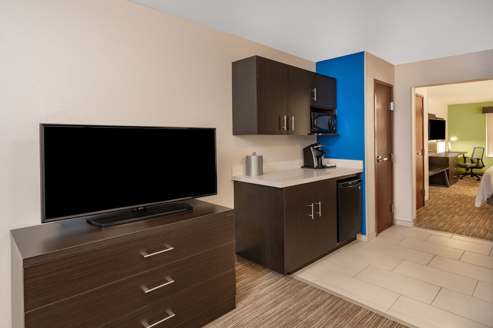 Holiday Inn Express & Suites Trinidad by IHG - photo 26