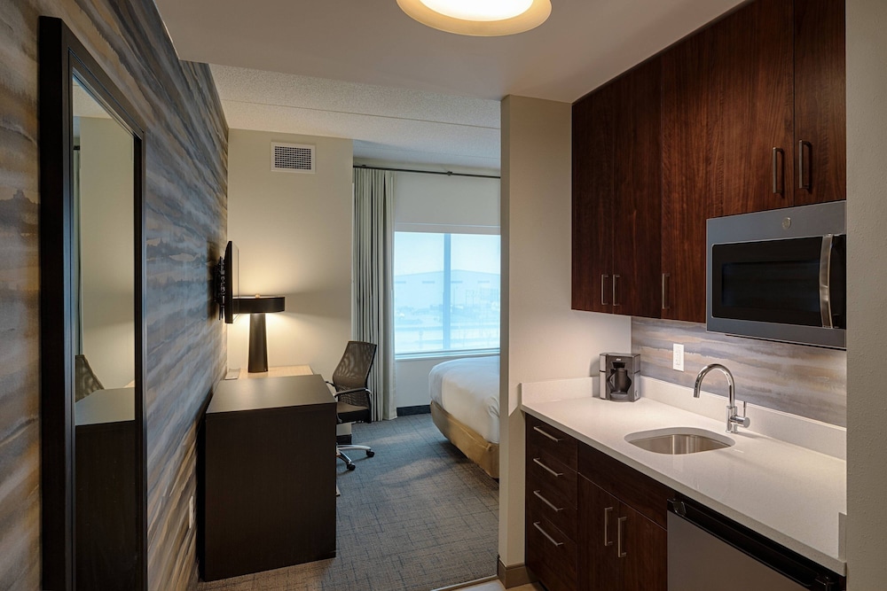 Residence Inn by Marriott Columbus Airport - photo 15