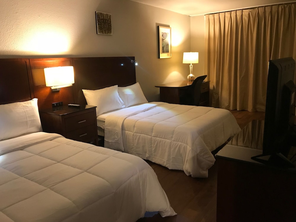 Stratus Suites Boutique Hotel - photo 7