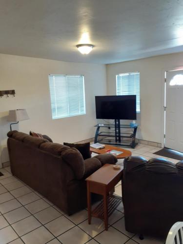 Stagecoach Suites - photo 36