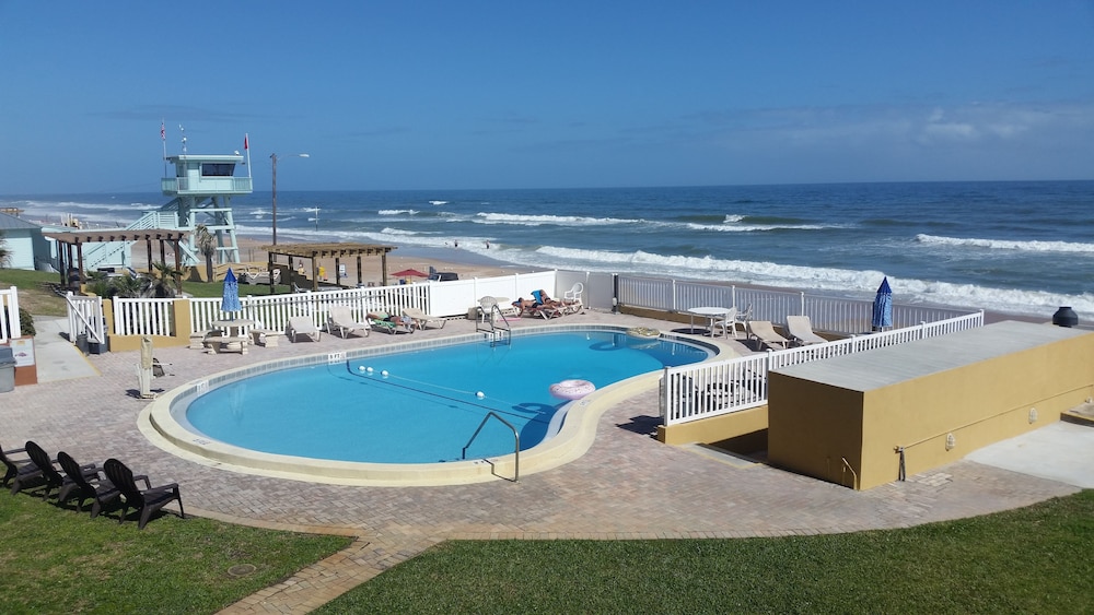 Driftwood Beach Motel - photo 112