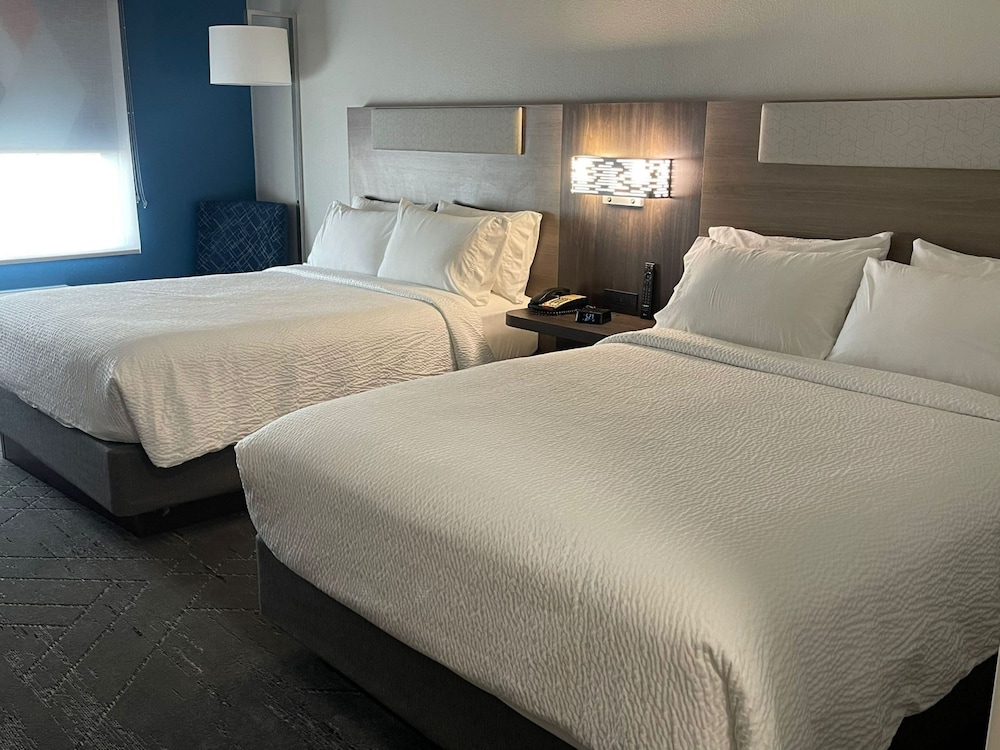 Holiday Inn Express Hotel & Suites RIPLEY by IHG - photo 12