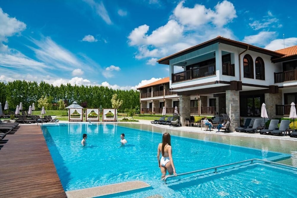 Boutique Complex Trakiets — 4-Star Luxury Hotel in Kaloyanovo, Bulgaria