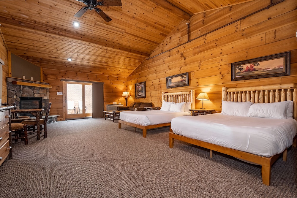 The Lodges at Sunset Village - photo 14
