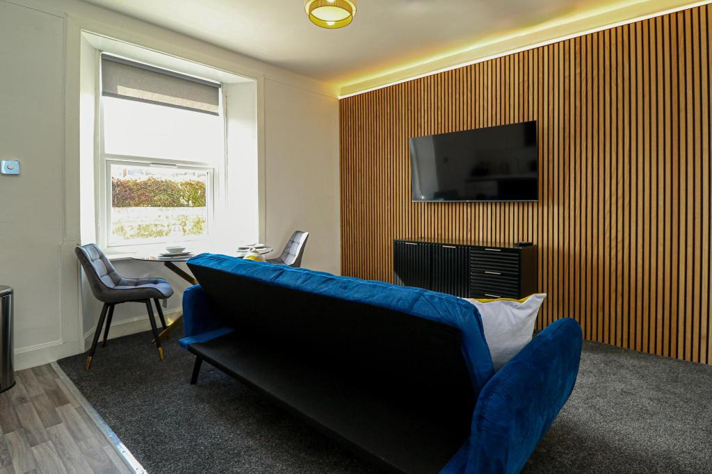 Fantastic 1 Bedroom Apartment With Free Parking Ideal For Contractors 20701971 — West Kilbride