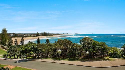 Seacrest Unit 3 Moffat Beach QLD — Caloundra — photo 2
