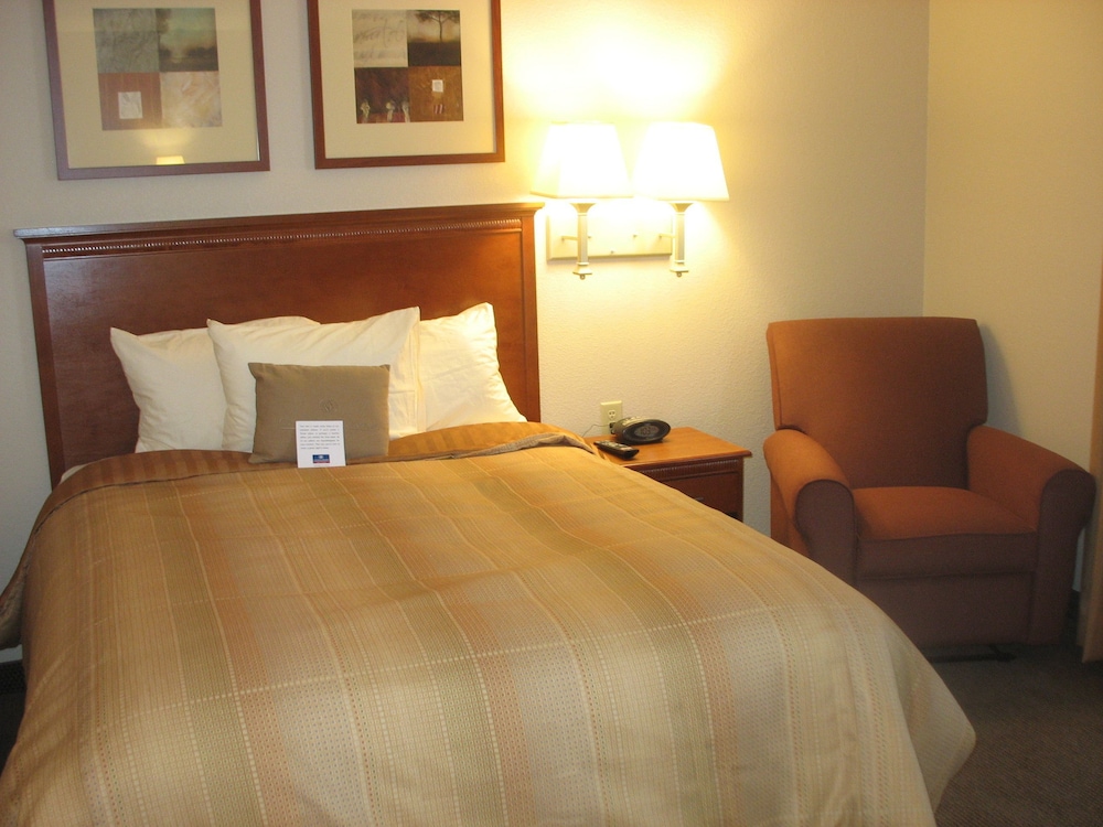 Candlewood Suites Indianapolis Northwest an IHG Hotel - photo 3
