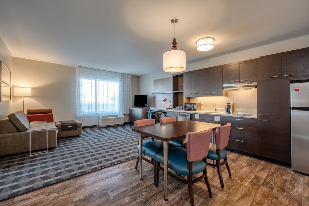 TownePlace Suites by Marriott Indianapolis Airport - photo 26