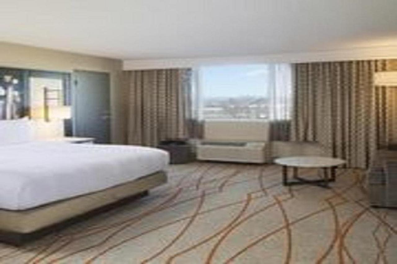 DoubleTree by Hilton Denver Central Park - photo 21