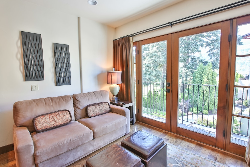 Columbia Cliff Villas Hotel - photo 28