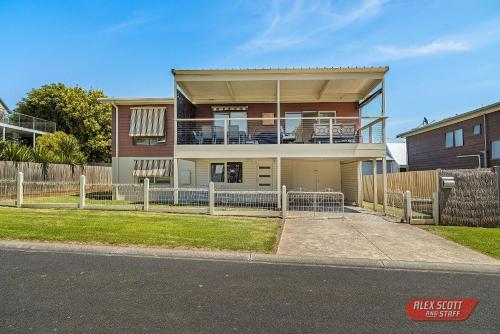 Goondiwindi Cowes in Cowes, Australia