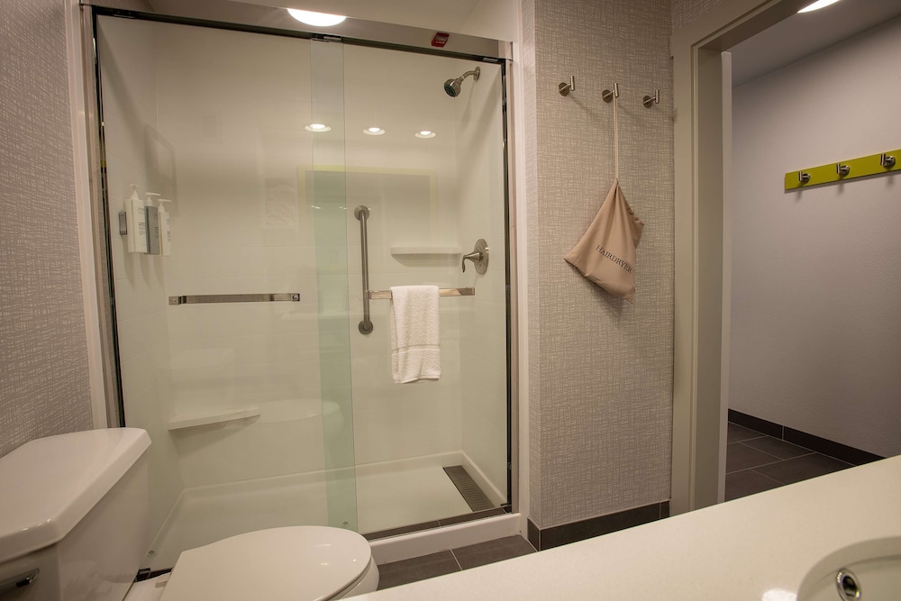 Hampton Inn Seaford - photo 29