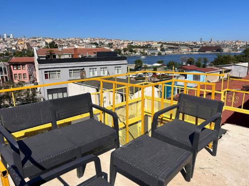 i1 House Hotel with Lovely Seaview Terrace — 4-Star Luxury Hotel in Istanbul, Turkey
