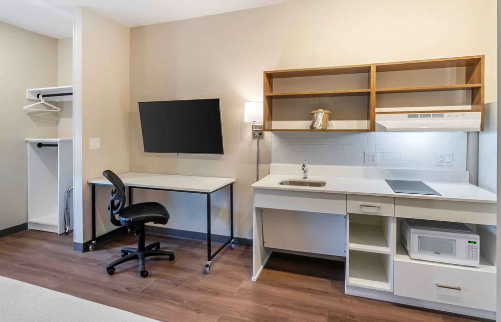 Extended Stay America Premier Suites Fort Myers Airport - photo 30
