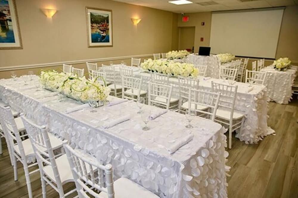 Comfort Inn Oceanside Deerfield Beach - photo 63