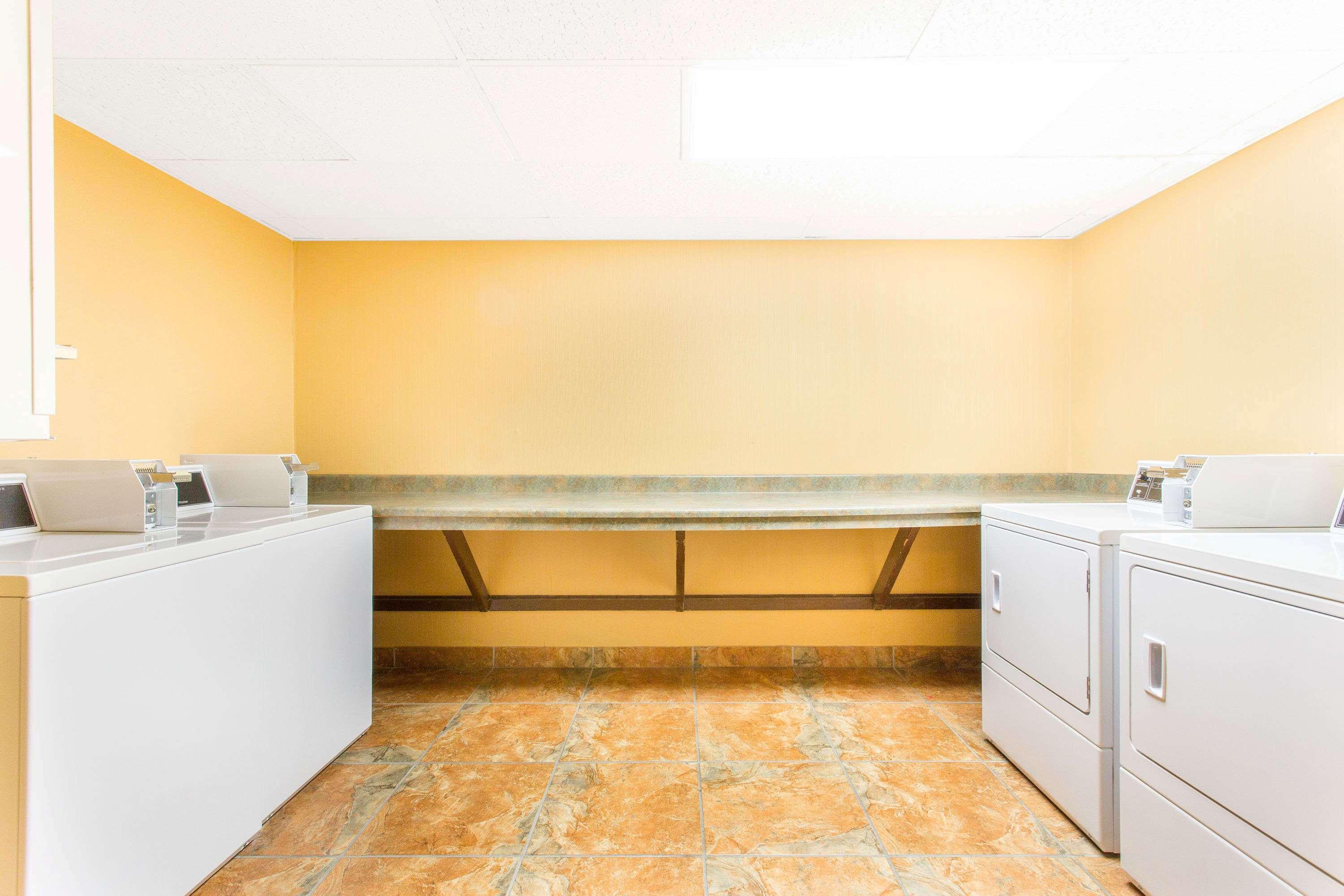 Days Inn by Wyndham Silverthorne - photo 14