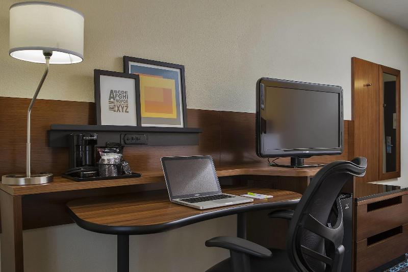 Fairfield Inn by Marriott Charlotte Mooresville - photo 35