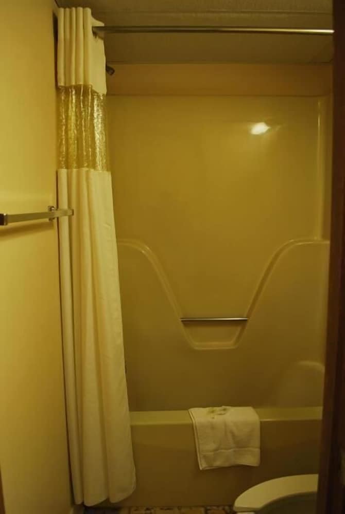 Bama Inn - photo 8