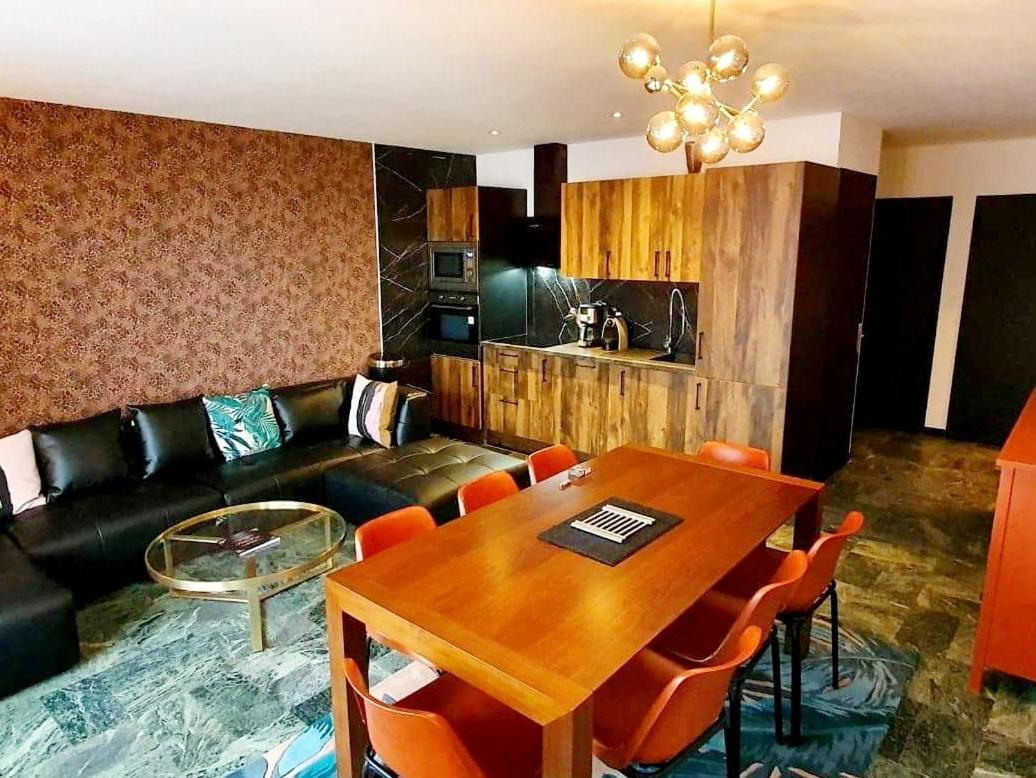 5mn Pied Pistes Jandri 3s Piscine Patinoire Vue Muzelle 8 Pers Wifi in Les Deux Alpes, France