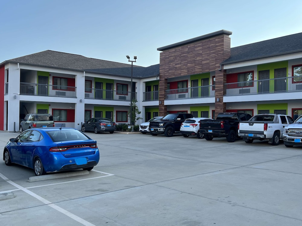 Americas Best Value Inn and Suites Kingwood IAH Airport - photo 31