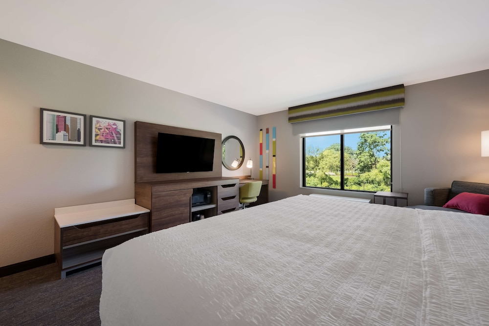 Hampton Inn Detroit Southfield - photo 13