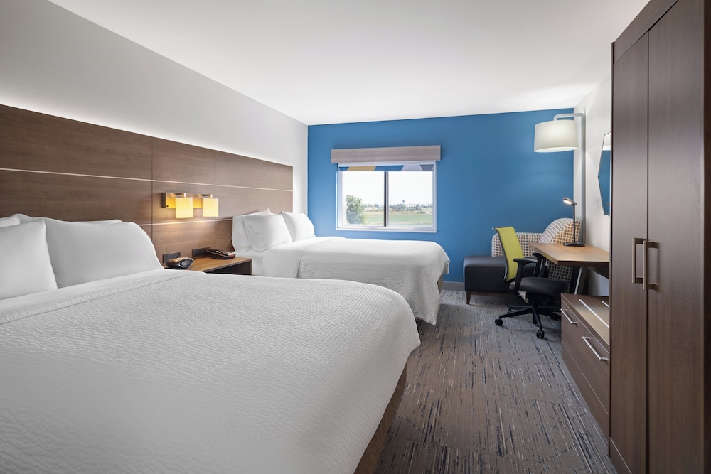 Holiday Inn Express Sheboygan Kohler by IHG - photo 15