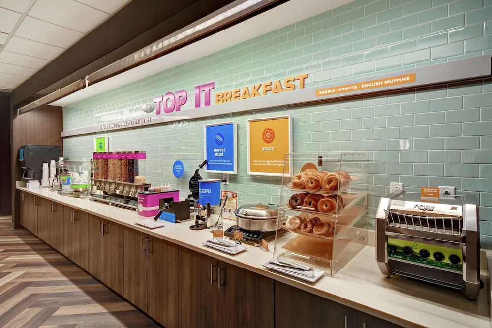 Tru by Hilton Raleigh Durham Airport - photo 33