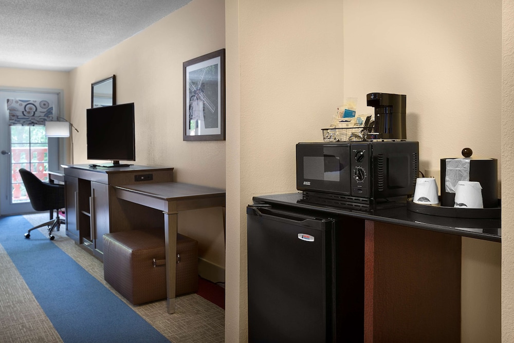 Hampton Inn Helen - photo 13