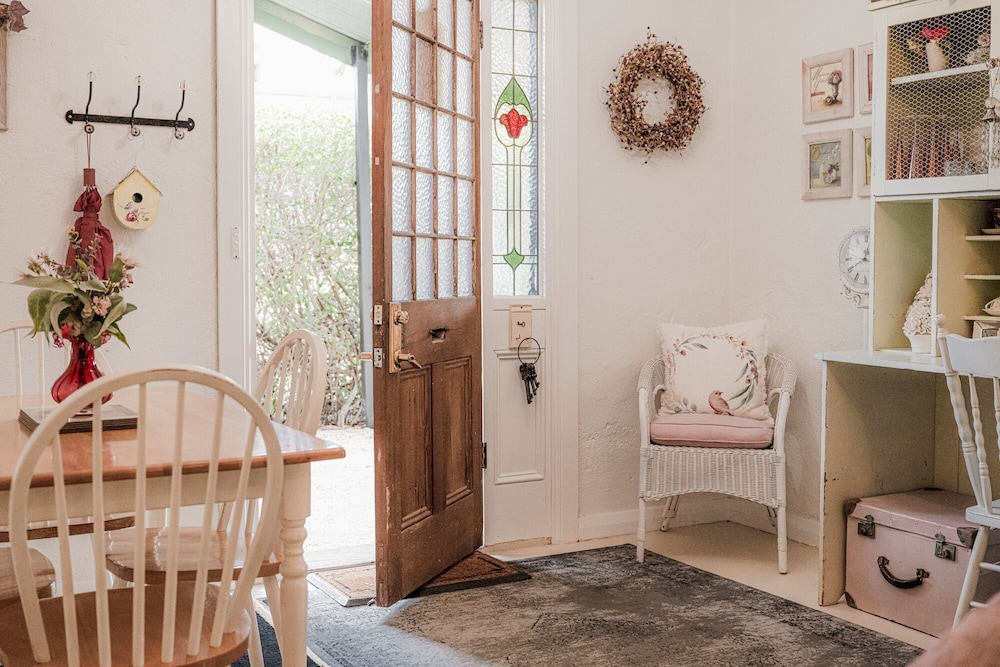 Jasmine's Barossa Valley Cottage — 5-Star Luxury Hotel in Lyndoch, Australia