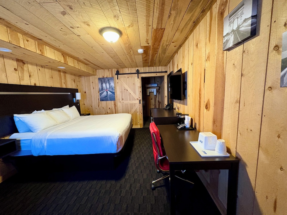 Americas Best Value Inn Wall - photo 36