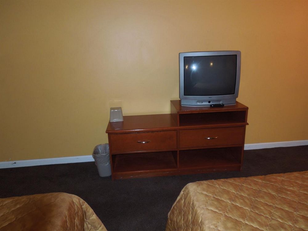 Lakeland Inn - photo 18