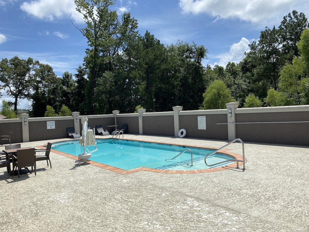 Holiday Inn Express Pineville Alexandria Area by IHG - photo 47
