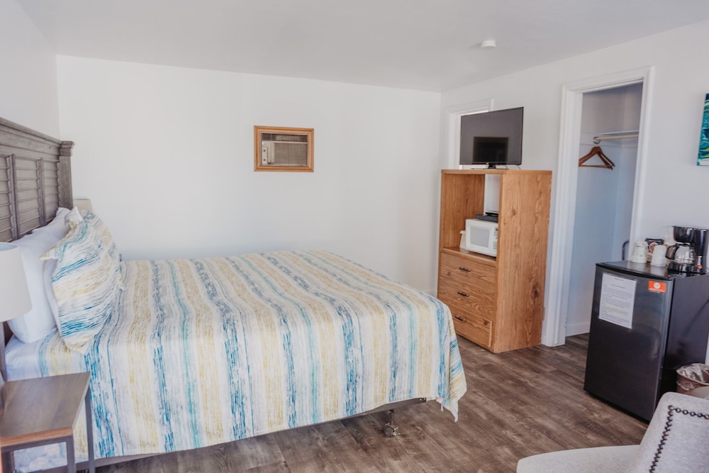 Lamplighter Lodge - photo 14