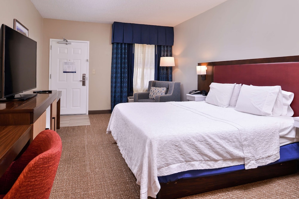 Hampton Inn Lexington Historic District - photo 24