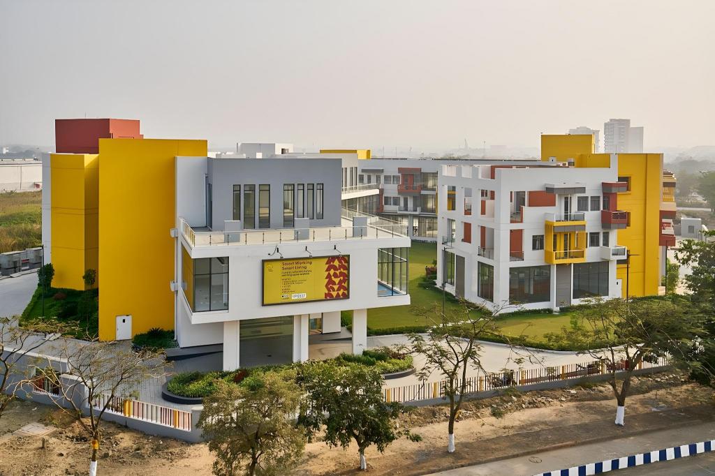 Smart Connect - carbon neutral hotel in Barasat
