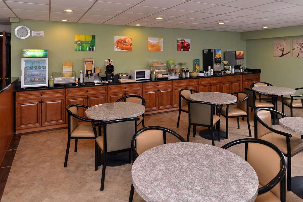Quality Inn & Suites Matteson near I 57 - photo 31