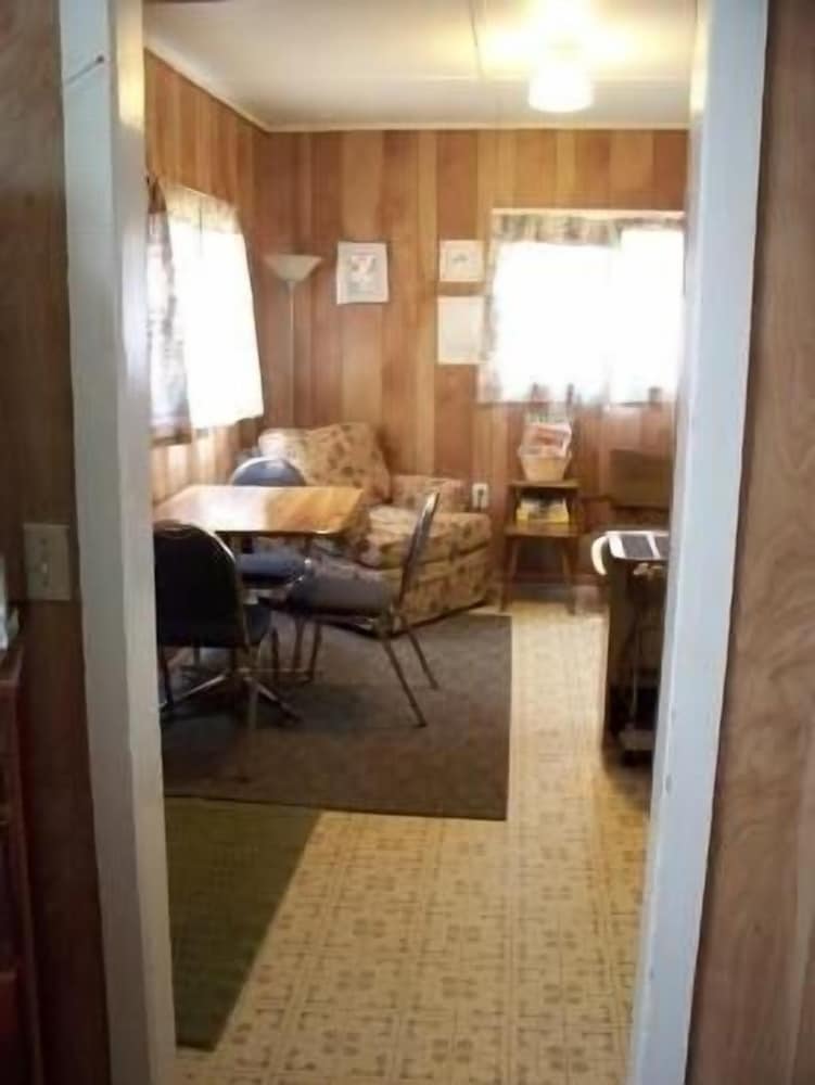 Valley View Motel - photo 18