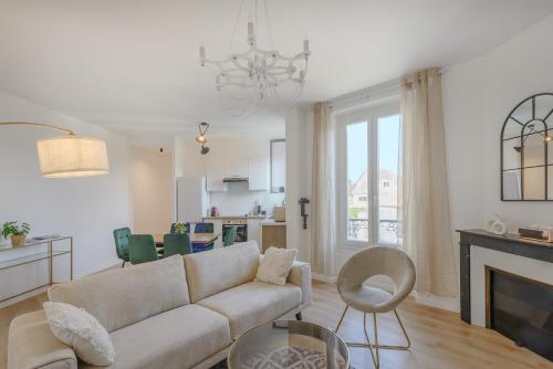 Le Beaurepaire Proche Parc Des Expos Le Bourget Roissy CDG — hotel in Aulnay-Sous-Bois