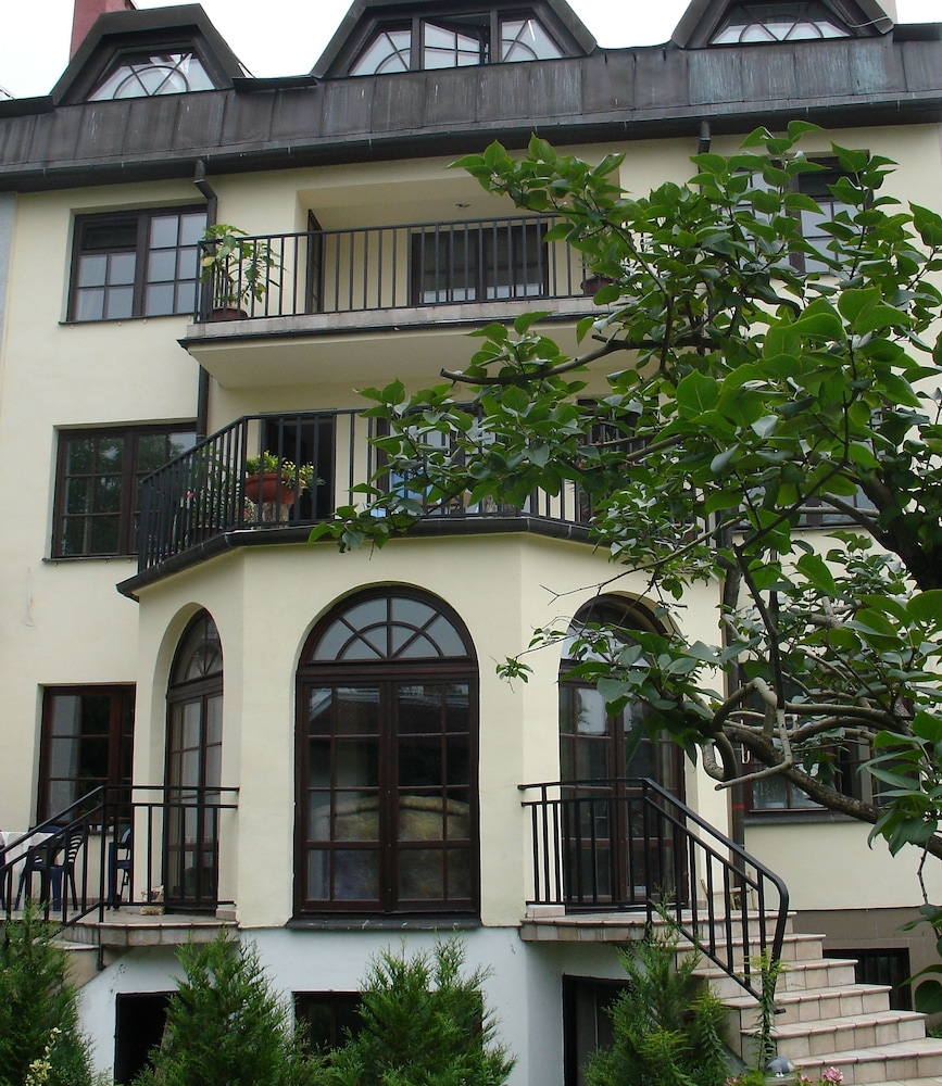 WawaBed Bed & Breakfast — 4-Star Luxury Hotel in Warsaw, Poland