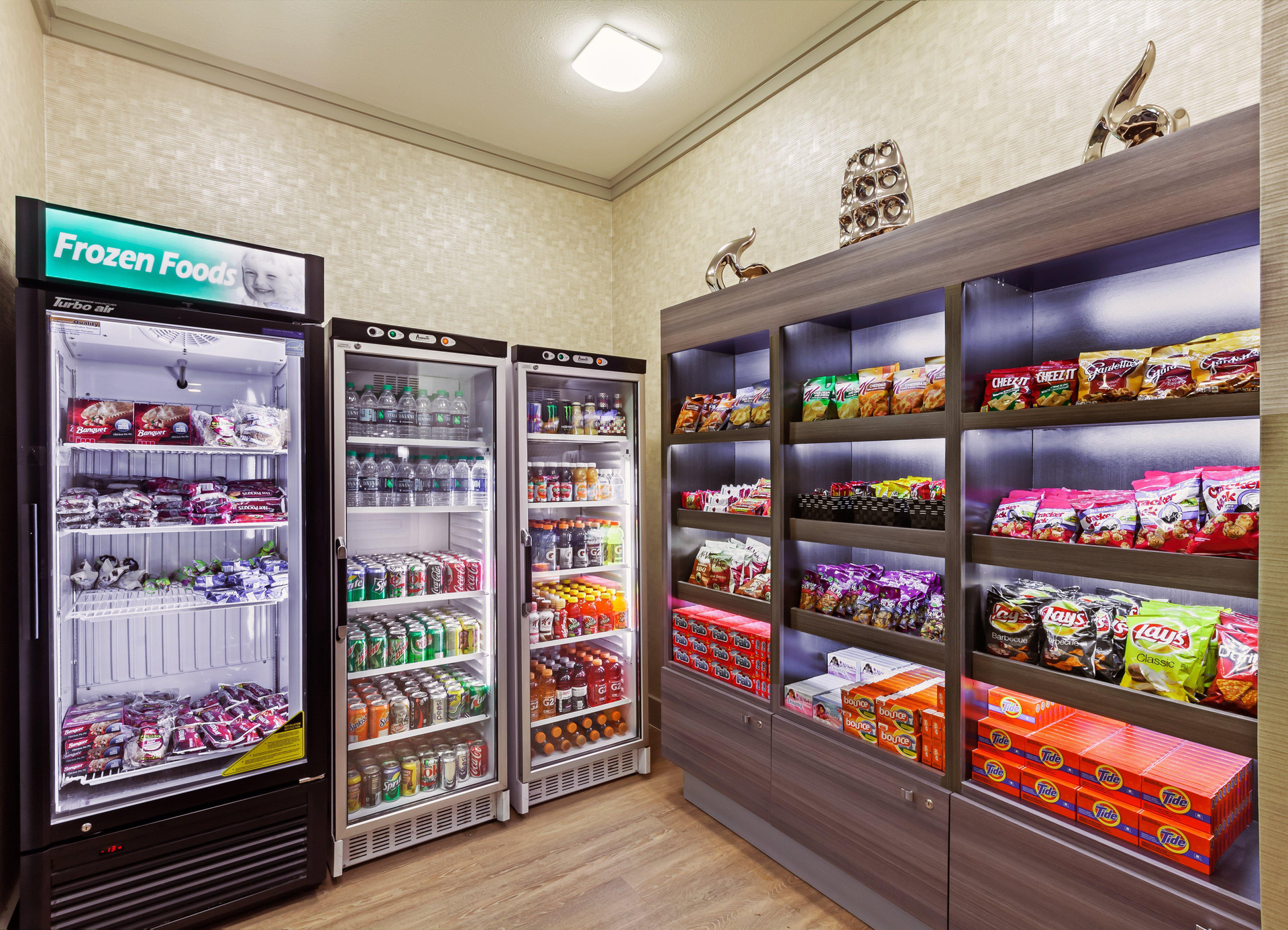 Holiday Inn Express & Suites Houston East by IHG - photo 9