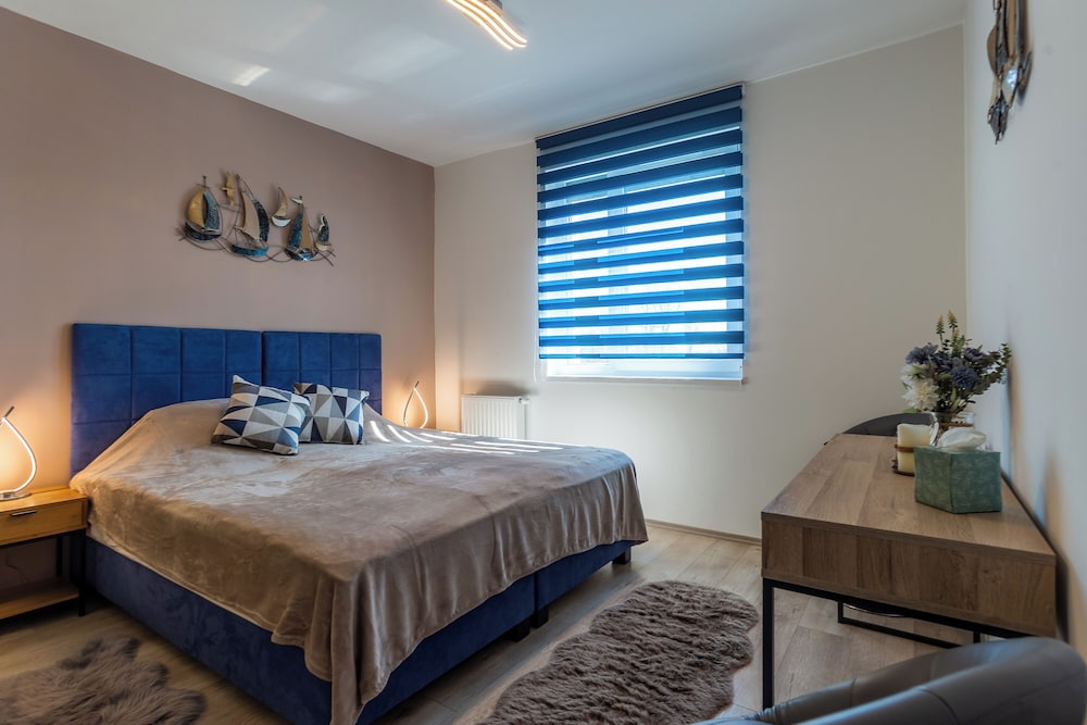 Sunset Resort 409 With Pool Happy Rentals — hotel in Fonyod