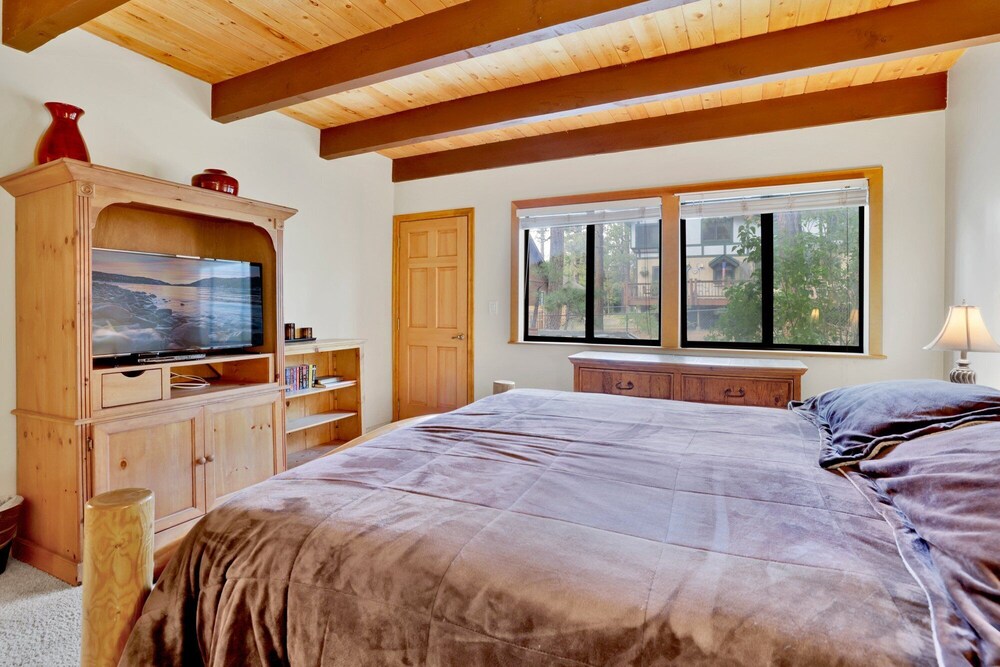 ALL Season Alpine Retreat #1184 - photo 4
