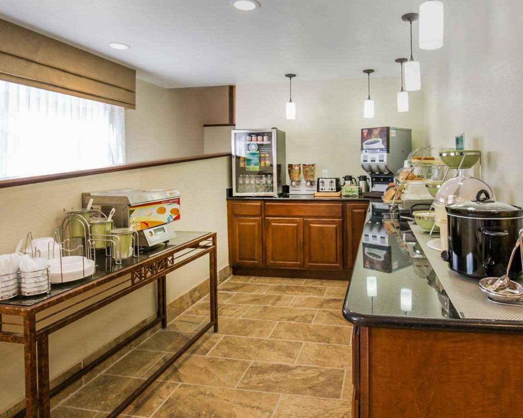 Quality Inn Gillette - photo 25